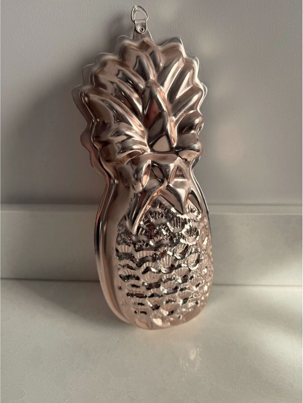 Vintage Pineapple metal jello mold retro kitchen MCM Copper Tone Hong Kong